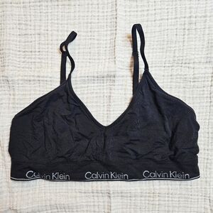 Calvin Klein Black Spaghetti Strap Bralette Large